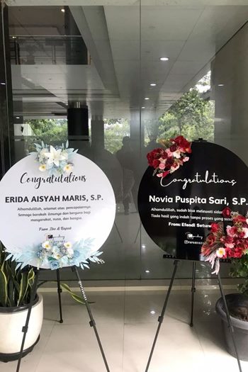 Bunga Papan Bahan Akrilik 2